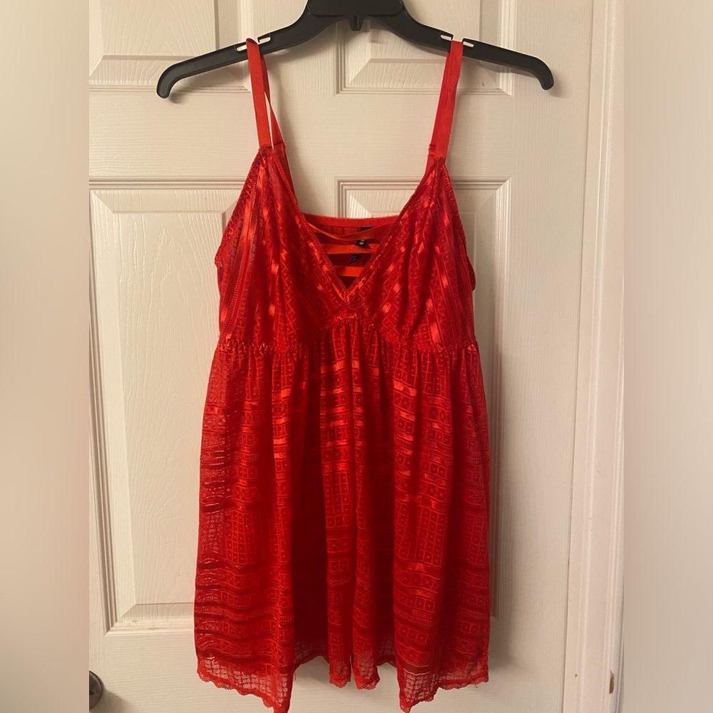 Beautiful NWOT Torrid Red Ribbon Stretchy Chemise with T Back 3X